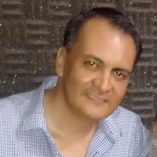 LuisAlLopezHer's profile picture. Recalibrando...♟