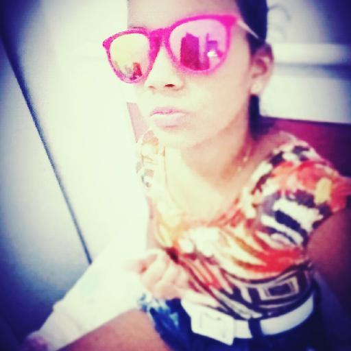 Gaby_Wallker_'s profile picture. “Antes de falar, ouça. Antes de agir, pense. Antes de criticar, conheça. E antes de desistir, tente”