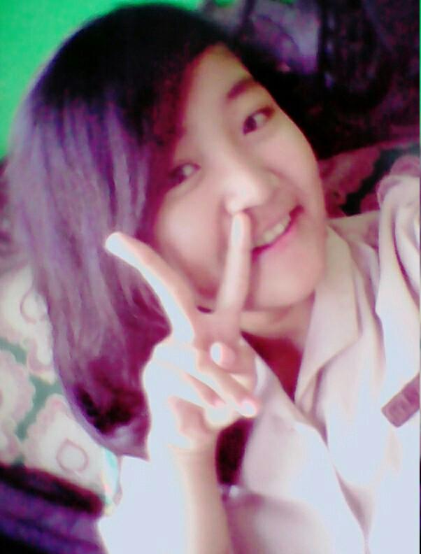 lilisnovie12's profile picture. Just an ordinary girl , 
ig : lilisnovie12