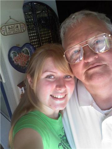 The official Twitter account of Sara Bennett's dad!