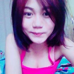 warunee12341's profile picture. 