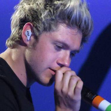 verseljp's profile picture. @knicksnjh & look @ my tweets :))