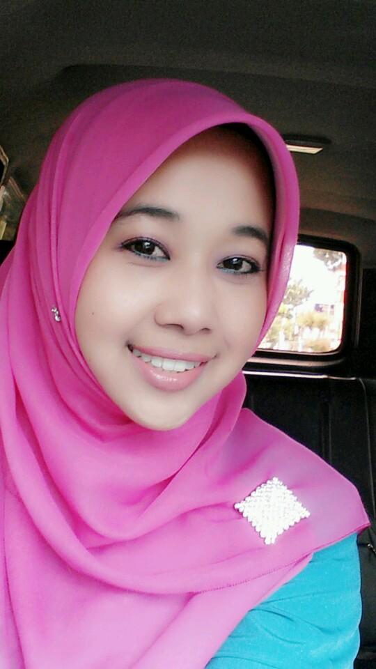 Sesri Handayani Profile