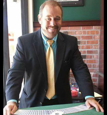 I am a professional magician proudly serving Orange County California.
Check out my website and shoot me a message if you have any questions!