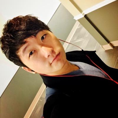 Scenik(씨닉) - Vocal/Rapper/Beatmaker/Beatboxer http://t.co/Iv9RMdLY6E