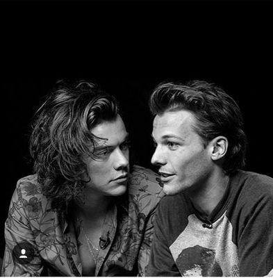 Vas Happening?! I LOVE ONE DIRECTION!!! And 5SOS! They helped me through alot! ❤️❤️if you like pizza as much as I do, then you and me will get along VERY well!