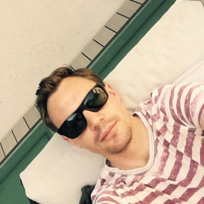 pjvanvuuren's profile picture. live in the most AMAZING city