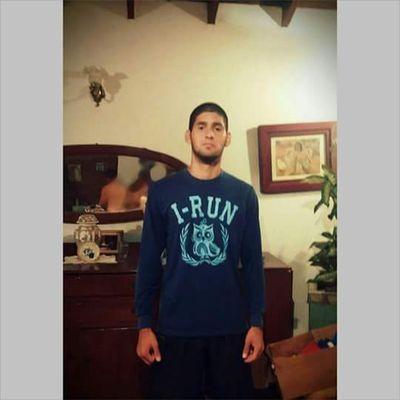 juanBentez12's profile picture. 