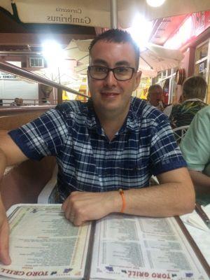 TeamThriveuk's profile picture. im a Presenter for Younique