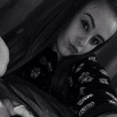 Katrena Scottish younow- Katrena123654 snapchat- katrena.2k15 Facebook - Katrena Paterson intagram- katrena123653