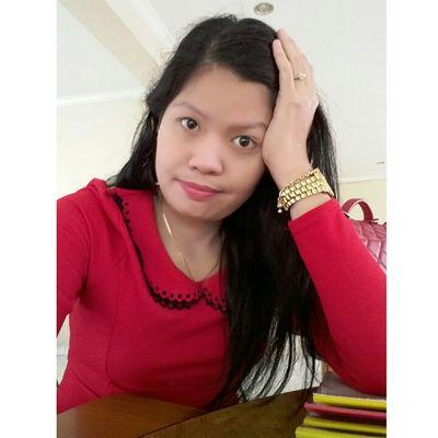 Astry_pratiwy's profile picture. 