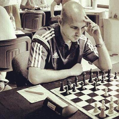 ♞♘ Italian Chessplayer 🇮🇹
⚽ Za Fó 🔴⚫🔴⚫
ℹ Instagram: im.misterdani