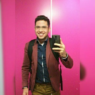 TivanMC's profile picture. Diseñador gráfico, fotógrafo, y todologo jaja.
Romántico soñador con la idea de un mundo mejor...