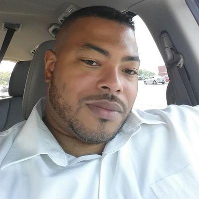 I'm a Broker ..make trades daily, focus is family, business and spiritual growth.
everything else is Optional