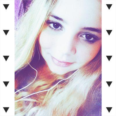 fecc1b92de904ed's profile picture. hey ich bin neu hier aber egal...