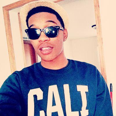 rapper, barber , and most importantly a father , #JackOfAllTrades for features or booking : Anuhigh910@gmail.com