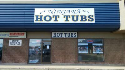 Premium Hot Tubs & Swim Spas | Exclusive Dealers of CalSpas & Bullfrog Spas in the Niagara Region | Family Owned & Operated, 21 Years+