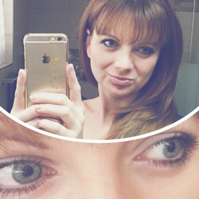 natasap27914807's profile picture. 