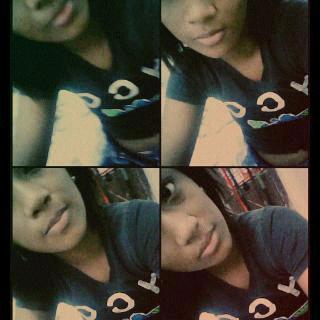 MeryLaura10's profile picture. 