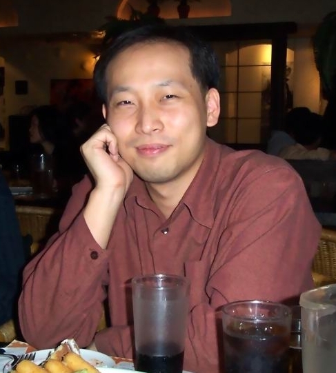 Kwon_SoonSung's profile picture. 여우같은 마누라와 토끼같은 딸내미들을 무려 3명이나 먹여 살리기 위해 고군분투하는 가장