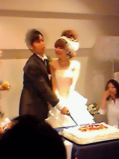 bluetomo615's profile picture. 平凡で穏やかな毎日を暮らすアラサー女。職は細々と美容師してます。2011年1月第1子帝王切開で男の子出産。どっぷり親バカ、息子ｸﾝ可愛過ぎて気が狂いそうな日々です。