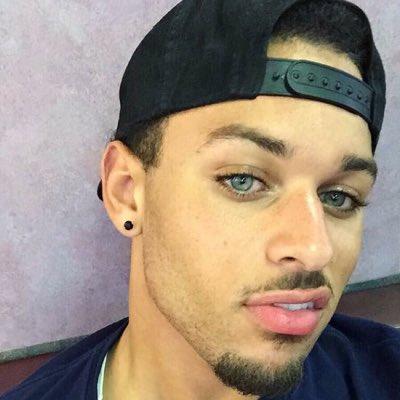 young_kel90's profile picture. 18