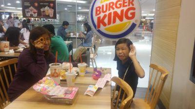 absolutewally's profile picture. 