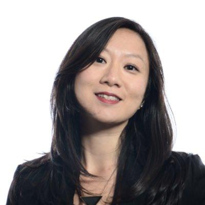 Former Ivy League researcher turned UX Designer. Occasional standup comic. Urban adventurer.