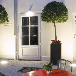 L'hôtel Saint Dominique est un hôtel 4 étoiles situé au cœur de Paris 7 entre le Champs de Mars, les Invalides et le Pont Alexandre III.