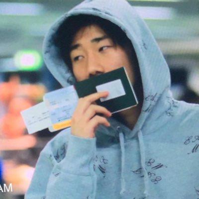 Fc; Kim Sunggyu. lee Howon's reason of surviving this shitty life. secretly in love with myself, but please do not tell myself.