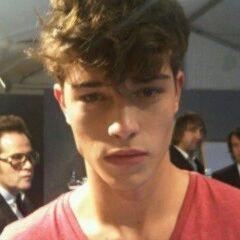 alex_rpgrdlt's profile picture. maeve la + gross pute