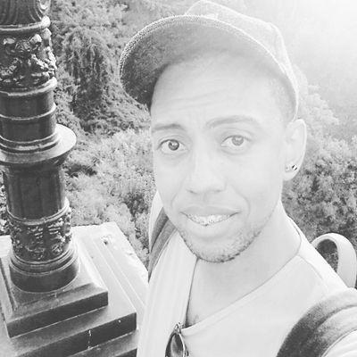 AS PESSOAS MUDAM MUITO QUANDO SE TEM UM AMOR. OS VALORES SE TRANSFORMAM E VOCÊ PASSA VER O TEMPO DE UM MODO DIFERENTE. COMO É BONITO O AMOR SER COMPARTILHADO.→♡