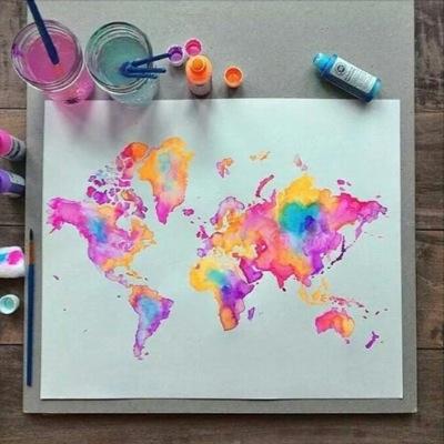 Yesterday is history , today is a gift , tomorrow is a mystery ☺️ I live in Wonderland I'm forever young ~ directioner and lovatic 4ever