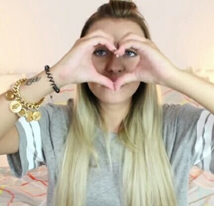 DatisNele's profile picture. Ein Gurl das YouTube Videos schaut und das mit Twitter teilen will...

Instagram: @kawaiidoerthe