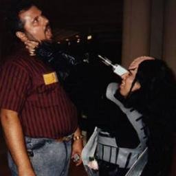 SyrenSongs's profile picture. Ergo cogito sum.

Pronoun: ghaH - 'That's why they're learning to speak Klingonese.' Personal attacks & general idiocy = block. Follows aren't endorsements.