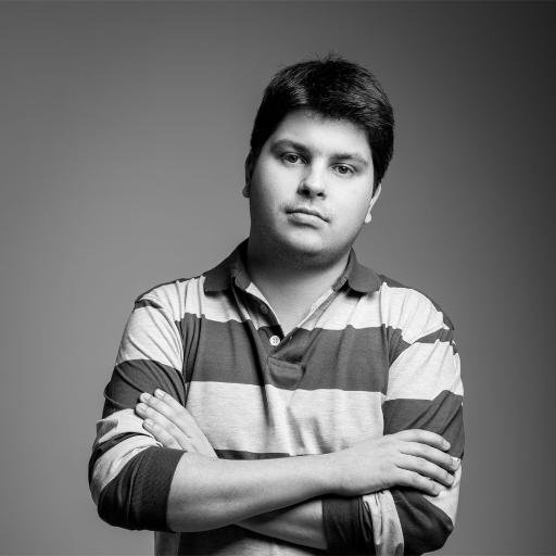 Criador de ferramentas digitais e especialista em Marketing Digital