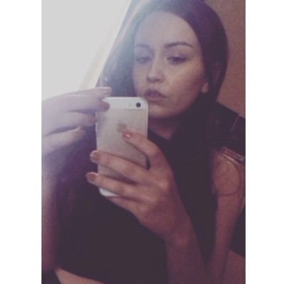 Lauraroselynch's profile picture. 