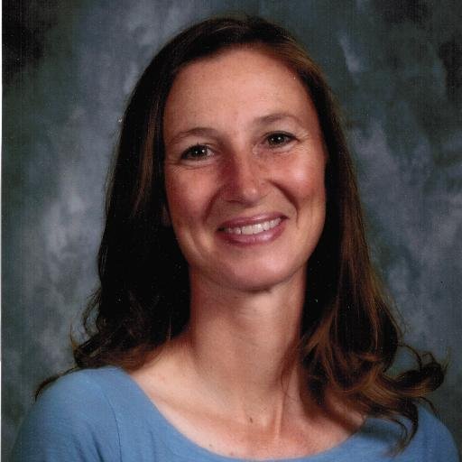 accountant.. mom of 5... love cooking and gardening