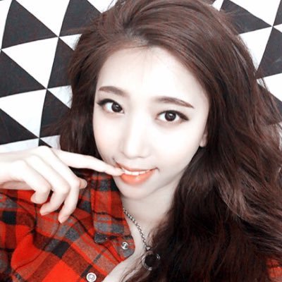 foxeyes1013's profile picture. 모델,연기자