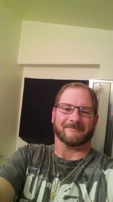 Single, 44. Living life, and looking for fun.