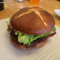 The Barnyard Burger (@barnyardburger) 's Twitter Profile