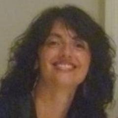 carinavieta's profile picture. 