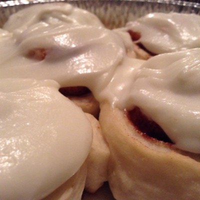 I'm a baker & mix maker hiding behind this avatar of my delicious cinnamon buns! You can find my podcast & store on https://t.co/bKKGpeJwJu #marymacsays