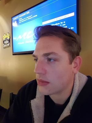 redmondatom's profile picture. 