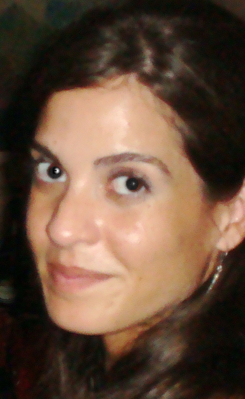 Anthropologist, runner, yogui and want to be clarinetist. Interested in environment and development issues. And cooking. And music.