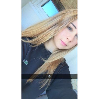 lucie_roux5's profile picture. Makeup and Haïr passion Niall 20.06.14 Suli.           #PrayForParis ❤️
