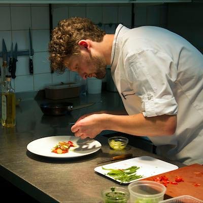 #Vegan chef | Allotment holder 🥕🥦 | Committed to climate action | Studying the politics of food 🌍