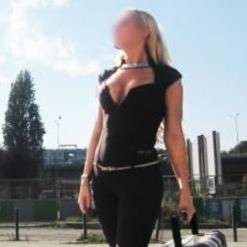 Kinky Mature Escort  Manhattan. #MatureEscort #fetishEscort #Manhattan #NewYork #travelEscort #SharmelSheikh #luxembourg  #london #Dominatrix #cougar #threesome