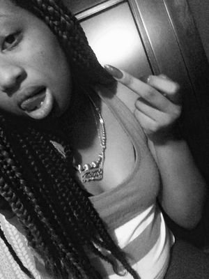 RainbowLES_Shay's profile picture. 