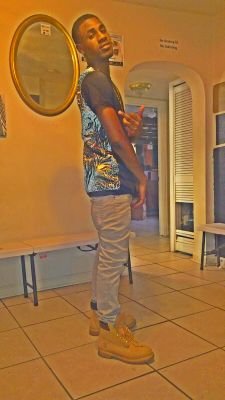 LongLiveLark's profile picture. Grind 24.7.365 #MaDwOrLd... 708